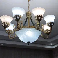 لوستر زیبا و مجلل ۸ شاخه