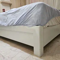 تخت و دراور