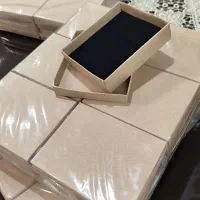 تعدادی جعبه مقوایی جواهرات