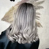 نیازمند مدل رنگ مو|خدمات آرایشگری و زیبایی|میبد, |دیوار