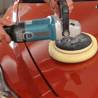 پولیش واکس اتومبیل در محل با دستگاه و دست