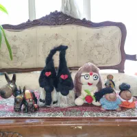 عروسک و مجسمه دکوری و هدیه یکجا به فروش میرسد