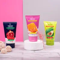 با گوشی توی دستت به درآمدبرس فرصتی برای دانشجو ها|استخدام بازاریابی و فروش|شیراز, سایت اداری|دیوار