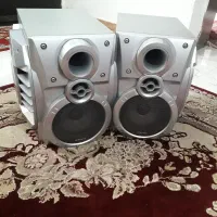 یک جفت باند سامسونگ بدون کلگی