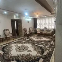 واحد ۸۱ متری غرق نور