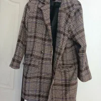 مانتووپالتو|لباس|میانه, |دیوار