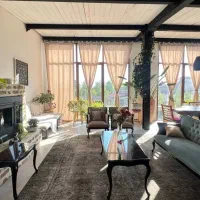 ۱۳۵ متر دو خوابه تاپ لوکیشن