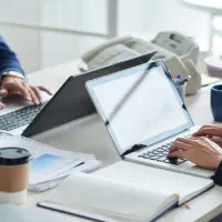 کار با موبایل(مناسب آقان و خانم ها)