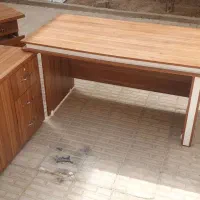 میز مدیریت  و میز پرسنلی در حد نو