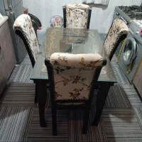 یک عدد کابینت زمینی و میز غذاخوری|مبلمان خانگی و میز عسلی|ساوه, |دیوار