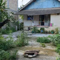 اجاره-روزانه-و-ماهانه-ویلای-دو-خوبه-حیاط-دار-تمیز