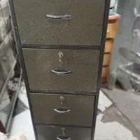 فایل  فلزی چهار کشو قفل دار تمیز