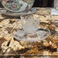 چند دست فنجان و استکان و‌ماگ بلور قدیمی