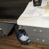 میز اداری تمام آهنی قدیمی