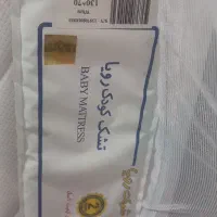 تخت کنار مادر همراه تشک رویا