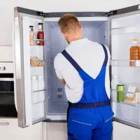 تعمیر یخچال و فریزر خانگی و ویترینی در محل