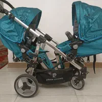 کالسکه دوقلویی