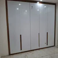 ساخت ونصب انواع کابینت وکمد دیواری