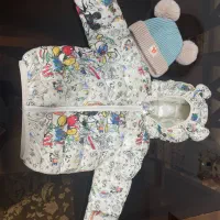 کاپشن و کلاه و شلوار بچگانه