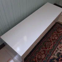 میز تلوزیون در حد نو بدون خط و خش