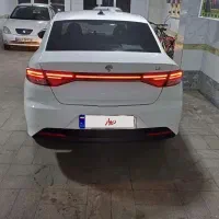 تارا اتو وی ۴ ال ایکس ۱۴۰۳