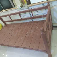 یک عدد تخت سنتی سالم