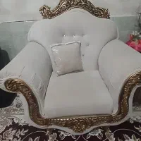 مبل ۷نفر تمیز فقط یکی تاج بالاش شکسته|مبلمان خانگی و میز عسلی|باخزر, |دیوار