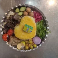 وارد رستوران دارچین