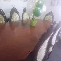 میز ناهارخوری سلطنتی