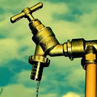 لوله کش آب فاضلاب شوفاژ