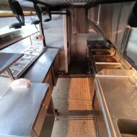 آشپزخانه فست فود سیار (فود تراک)|کافیشاپ و رستوران|تهران, نعمتآباد|دیوار