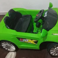 ماشین شارژی درحد دمده عقب جلو موزیکال