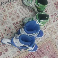 دو جفت کفش اسکیت|دوچرخه، اسکیت، اسکوتر|تهران, زعفرانیه|دیوار