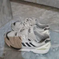 کتونی zxحوله ای