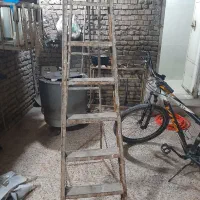 پله برای رنگ آمیزی ساختمان