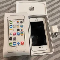 گوشی آیفون 5s نقره ای و ۱۶ گیگ