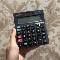 ماشین حساب Casio با پنل خورشیدی