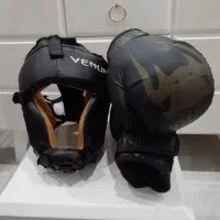 دستکش و کلاه بوکس