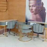 میز ناخن وتخت مژه