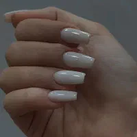 مدل برای کاشت ناخن