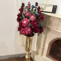 گل وگلدان