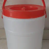 ظرف پلاستیکی
