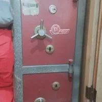 گاو صندوق|ابزارآلات|رباط‌کریم, رباط‌کریم|دیوار
