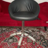 صندلی آرایشگری زنانه و یک صندلی کوپ|آرایشگاه و سالن‌های زیبایی|قرچک, پویینک|دیوار