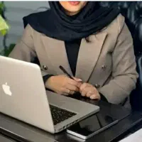 وکیل دادگستری خانم