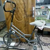 دوچرخه ثابت ورزشی