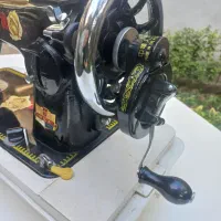 چرخ خیاطی رز نشان|چرخ خیاطی و ریسندگی|لاهیجان, انقلاب|دیوار