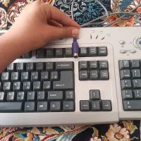 کیبورد سالم سالم تخفیف داره|قطعات و لوازم جانبی رایانه|شاهین‌شهر, طالقانی|دیوار