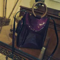 کیف و کفش ست|کیف، کفش، کمربند|دماوند, گیلاوند|دیوار