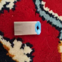 گیتار و پاوربانک دو عدد فلش 8و 16